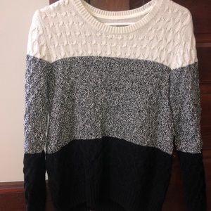 Scoop neck tri-color sweater